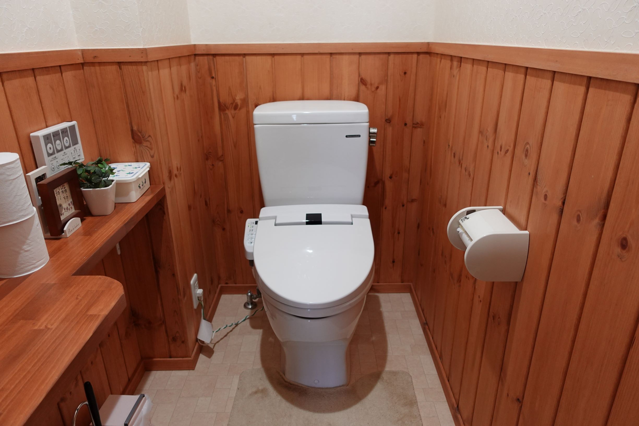 観葉植物のあるトイレ
